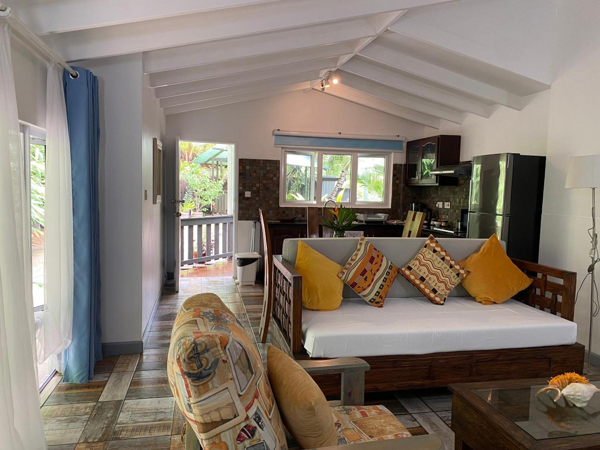 Stephna Residence Anse Boileau Екстериор снимка